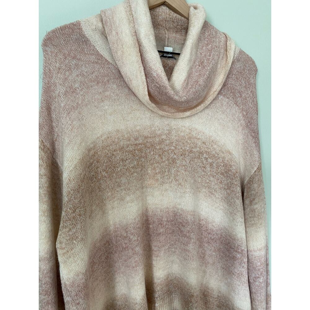 American Eagle Women's Oversized Dreamspun Funnel Neck Sweater Size Small - Picture 4 of 9